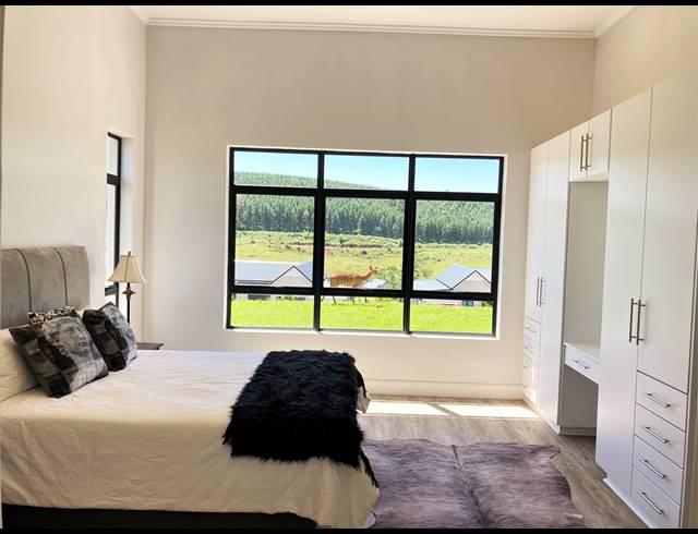 3 BEDROOM TOWNHOUSE FOR SALE IN ST JOHNS VILLAGE